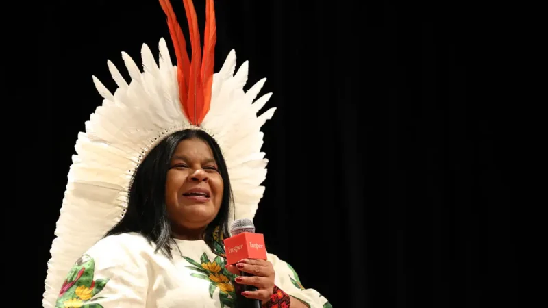 Após cinco dias de internação, Sônia Guajajara recebe alta médica