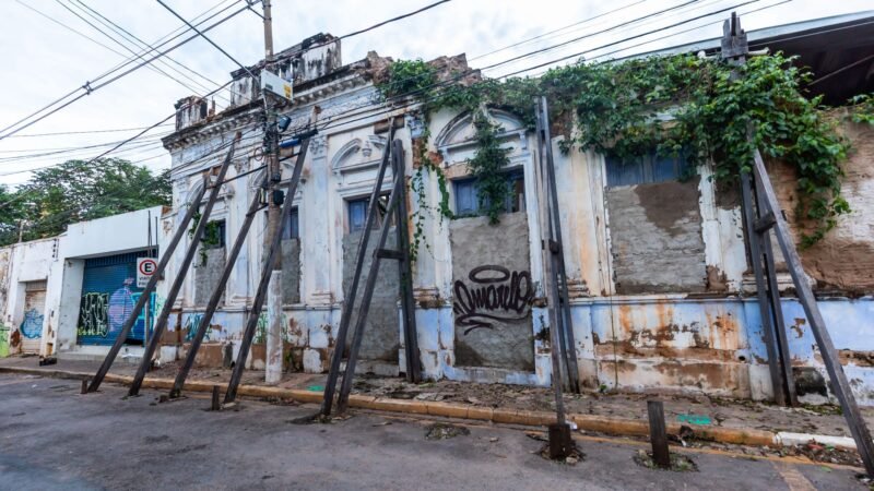 Prefeitura pede prazo maior para demolição de casarão no Centro Histórico de Cuiabá