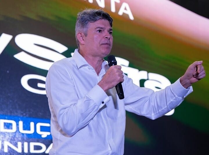 José Medeiros dispara contra Congresso e diz que fechamento “não faria falta”