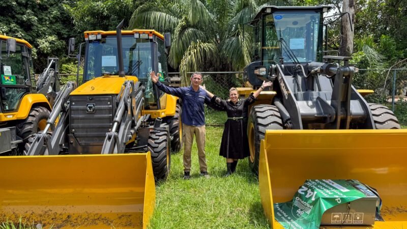 Várzea Grande reforça parque de máquinas com novos veículos