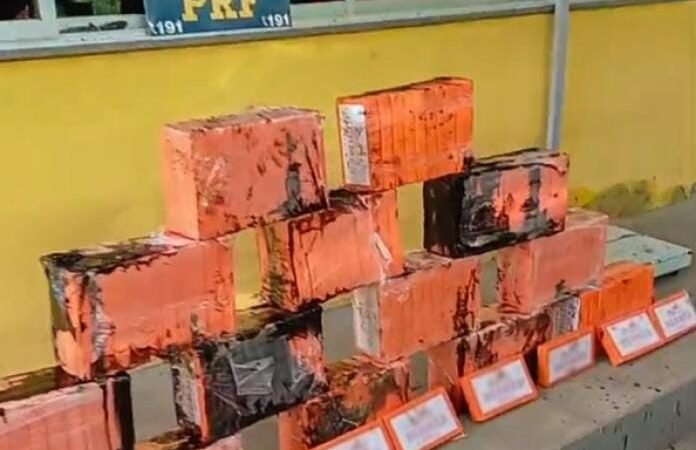 Motorista é preso transportando 248 quilos de cocaína em caminhão com emulsão asfáltica