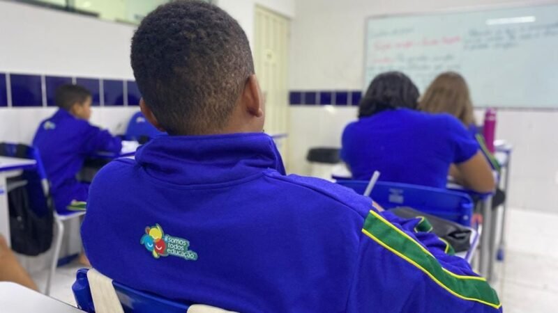Mato Grosso quer gestão cívico-militar em mais nove escolas na rede estadual