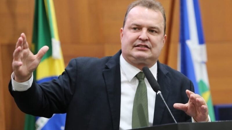Max Russi convida Júlio Campos para se filiar ao Podemos para disputar Câmara