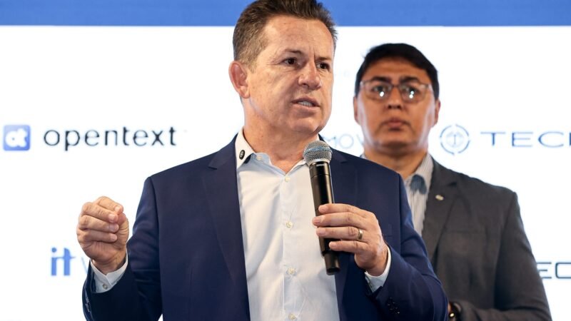 Governador acusa deputada de mentir sobre projeto que acaba com contribuição previdenciária