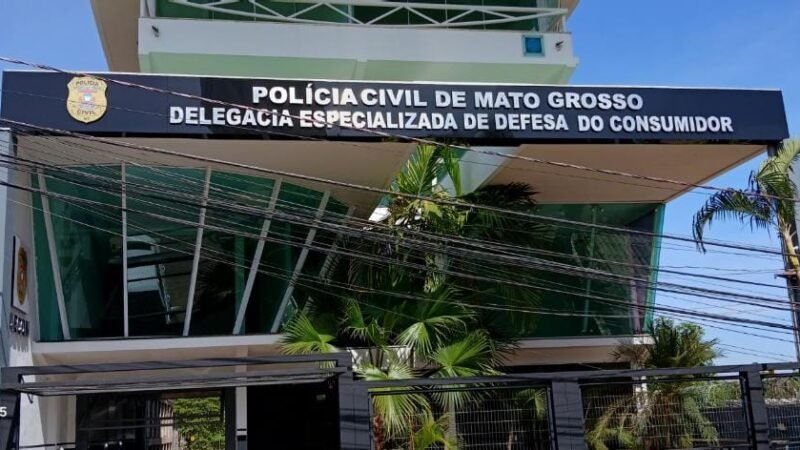 Polícia prende empresário e confisca cigarros eletrônicos em tabacaria de Várzea Grande