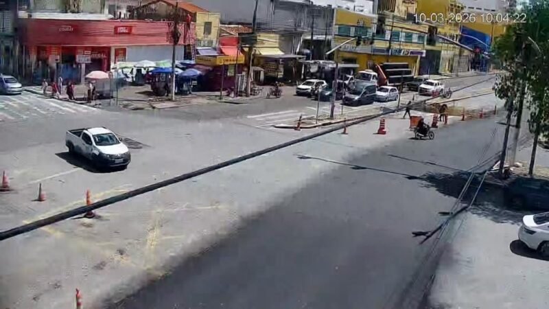 Trânsito em cruzamentos da avenida da Prainha já está liberado após troca de asfalto