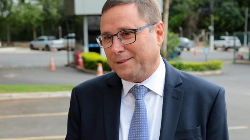 Maurinho retorna à Casa Civil com status de supersecretário de Pivetta