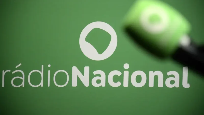 Rádio Nacional FM começa 2026 com recorde de audiência em Brasília