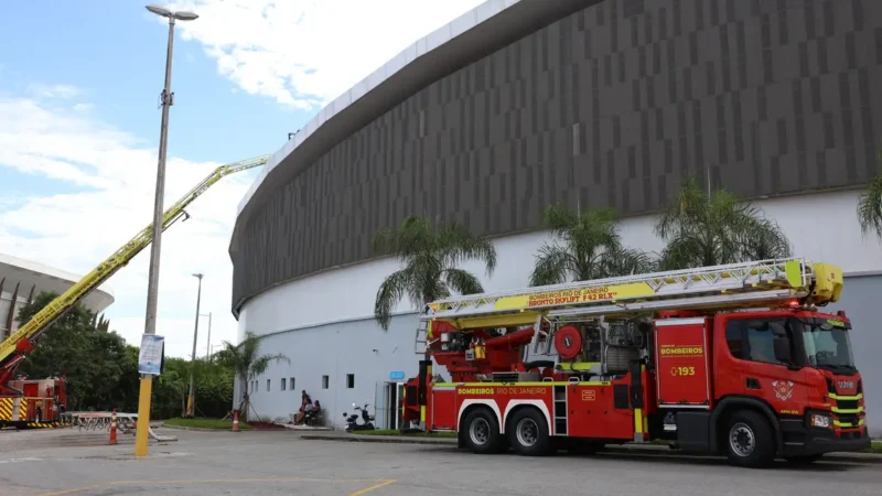 Defesa Civil do Rio interdita parte do Velódromo atingido por incêndio