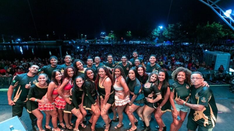 Com 30 dançarinos, grupo de lambadão leva história ao palco de festa em Cuiabá
