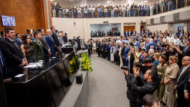 ALMT dá posse a Otaviano Pivetta e consolida sucessão na direção do Executivo estadual