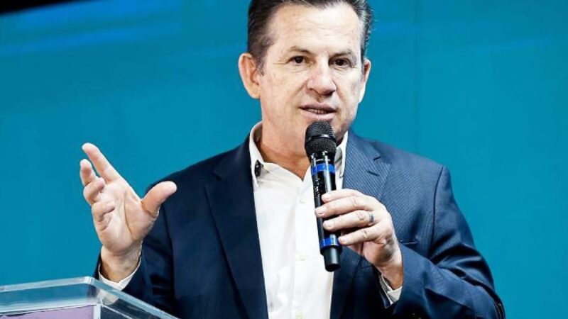 Mauro Mendes projeta vitória de Flávio Bolsonaro em MT: “tempo do PT acabou”