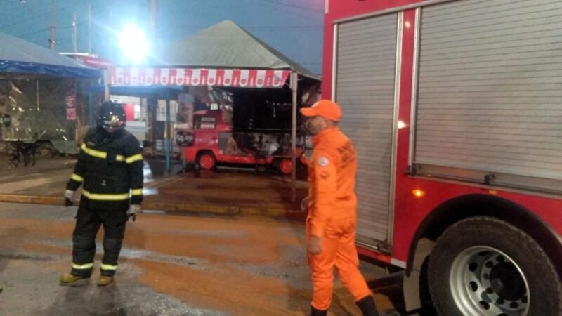 Incêndio atinge trailer de lanches e mobiliza Corpo de Bombeiros em Várzea Grande
