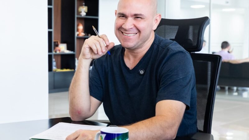 Abilio anuncia pacotão de R$ 112 milhões para asfalto em Cuiabá