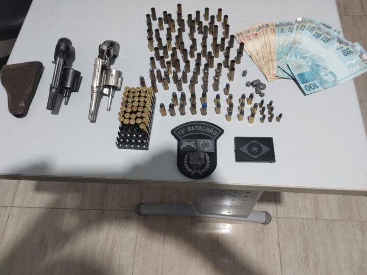 Bêbado, CAC ameaça companheira e é preso com armas e centenas de munições