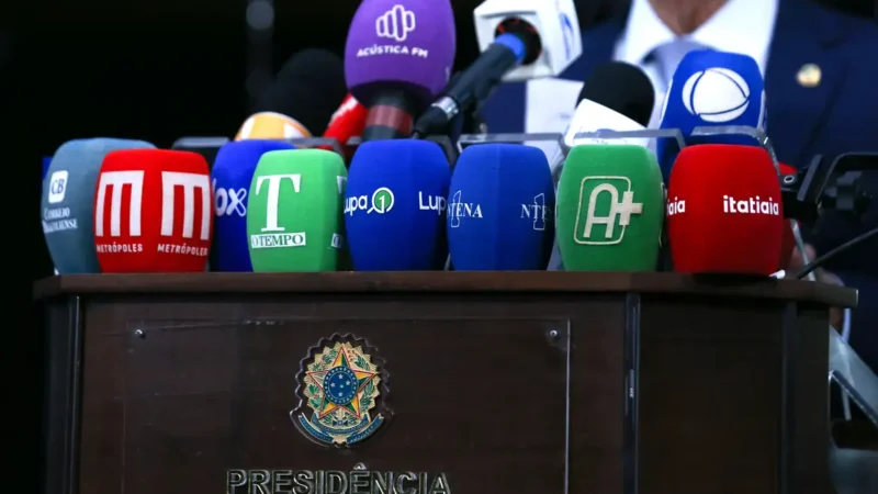 Jornalista não tem o que comemorar em seu dia, diz presidente da Fenaj