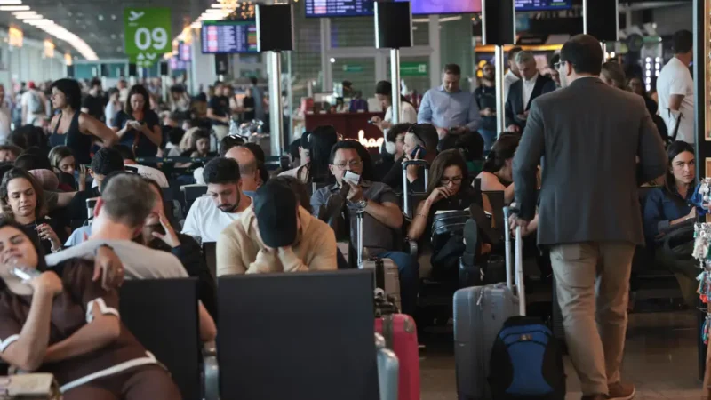 Após pane, Aeroporto de Congonhas vai operar até meia-noite