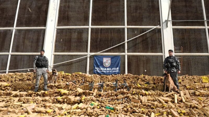 RJ: Operação na Maré apreende recorde de 48 toneladas de drogas