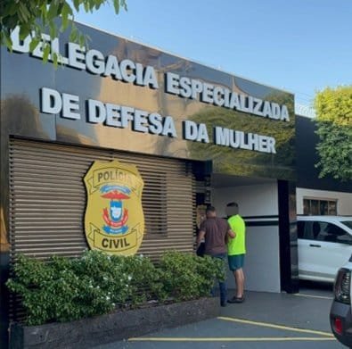 Médico é preso por condenação de estupro, sequestro e cárcere, e por agredir namorada em MT