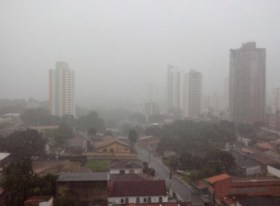 Primeira frente fria do ano chega a Cuiabá no Dia das Mães com chuva e baixa temperatura