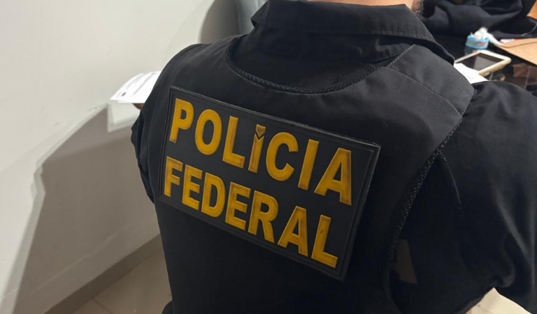 PF reprime tráfico internacional e lavagem de dinheiro, e cumpre mandados em Mato Grosso