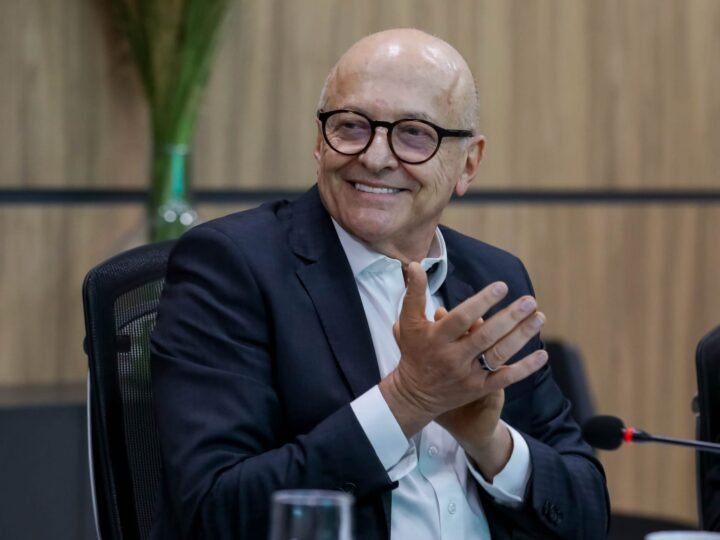 Governador descarta interferir na disputa pela presidência da Câmara de Cuiabá