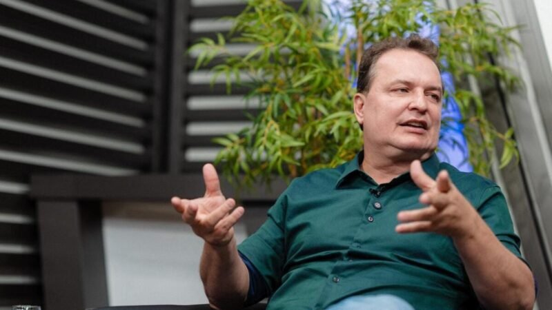 Podemos nacional já cogita lançar Max Russi para disputar o  governo, que diz estar à “disposição”