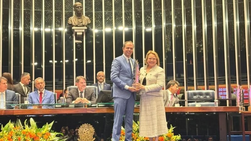 Mato Groso alcança 75% de crianças alfabetizadas na idade certa e é reconhecido pelo Senado