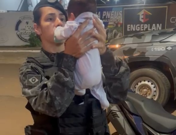 Policiais da Rotam salvam bebê de 20 dias após engasgamento