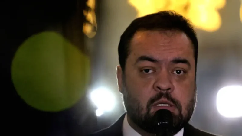 Operação Sem Refino: Cláudio Castro é alvo de busca e apreensão