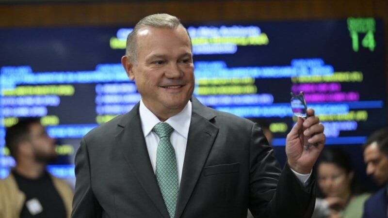 Wellington diz que pesquisa consolida pré-candidatura e reforça apoio de Bolsonaro