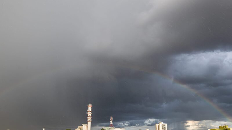Cuiabá tem alerta de tempestade e granizo, e fica em estado de atenção até esta quinta-feira