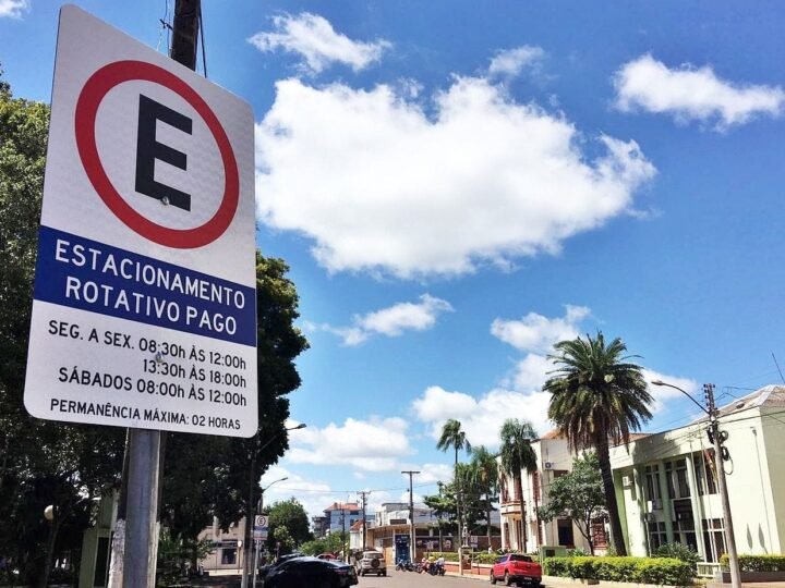 CS Mobi protocola reajuste de 14% do estacionamento rotativo e prefeito se posiciona contra