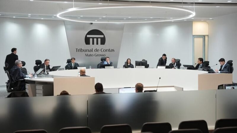 TCE mantém suspenso contrato de R$ 653 mil de Prefeitura para serviços de informática em MT