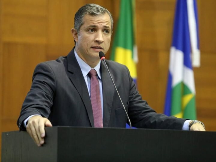 Alvo de operação, deputado nega envolvimento em esquema de venda de sentença