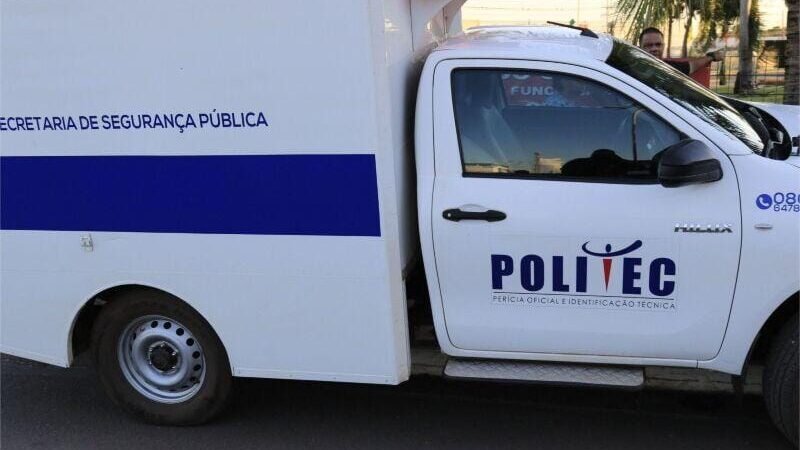 Homem confessa ter matado esposa e corpo é encontrado dentro de fossa em MT