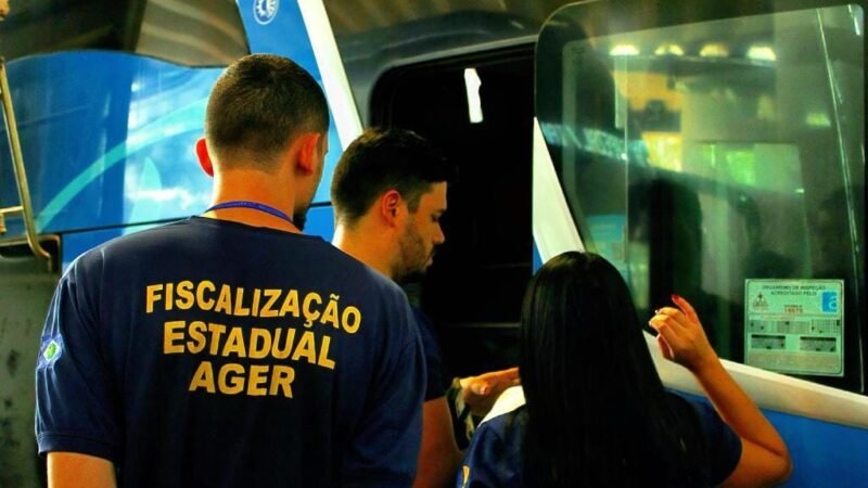 Ager fiscaliza e alerta para embarque seguro de crianças e adolescentes nas rodoviárias