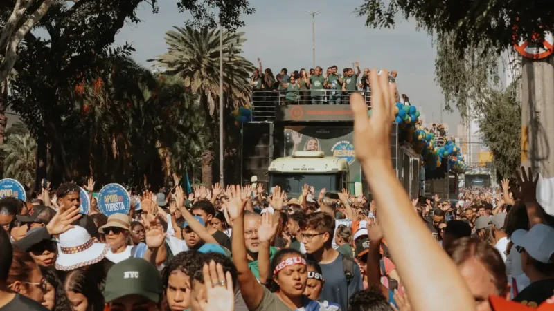 Marcha para Jesus reúne público evangélico em São Paulo