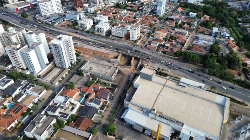 Obras de viaduto da AV. Miguel Sutil avançam para etapa de lançamento de vigas