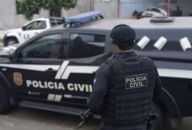 Investigador da PC é afastado e perde arma por suspeita de tortura dentro de delegacia