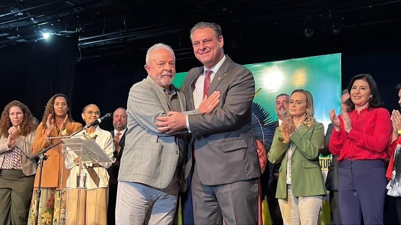 Ex-ministro aposta em polarização “direita x esquerda” ao Senado