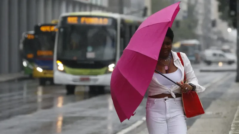 Chuva no RJ cancela show em transmissão gratuita de jogo do Brasil