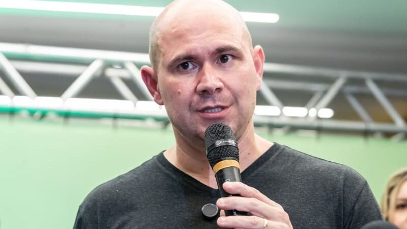 Abilio minimiza ausência de Flávia Moretti em convenção do PL: “Ela fez a escolha certa”