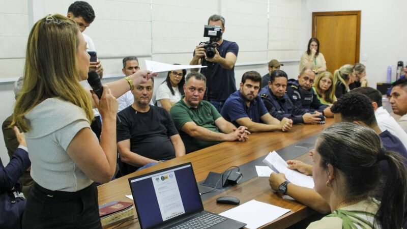 Prefeita culpa antigas gestões e perseguição do presidente da Câmara por caos financeiro