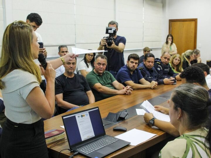 Prefeita culpa antigas gestões e perseguição do presidente da Câmara por caos financeiro de VG