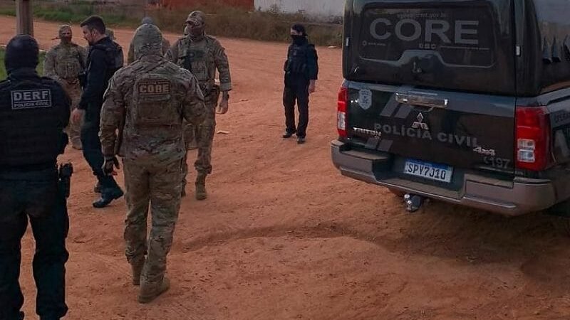 PC prende cinco faccionados por extorquir comerciantes sob ameaça de morte em MT