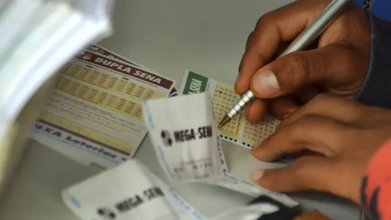 Mega-Sena acumula novamente e prêmio principal vai para R$ 45 milhões
