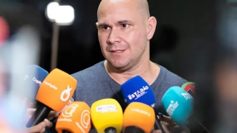 Abilio critica Janaína e Fávaro por ação contra decreto e diz que oposição defende construtoras