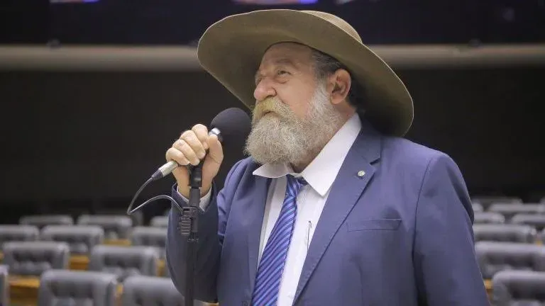 Barbudo contesta vantagem de Lula em pesquisa Datafolha e Quaest: “Não confio; acredito que está empatado”