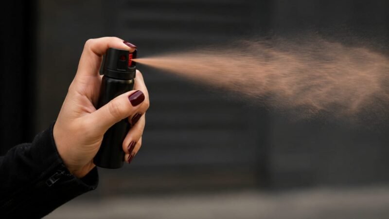 Lei do spray de pimenta avança proteção às mulheres